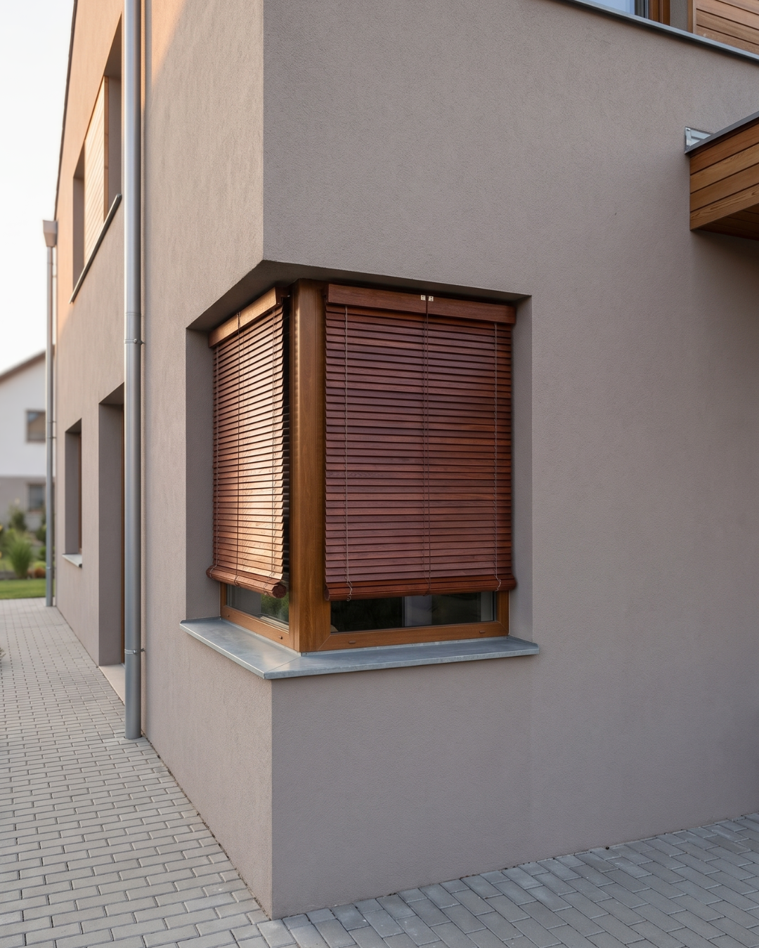 Außenrollo für Fenster aus Holz - Kirsche